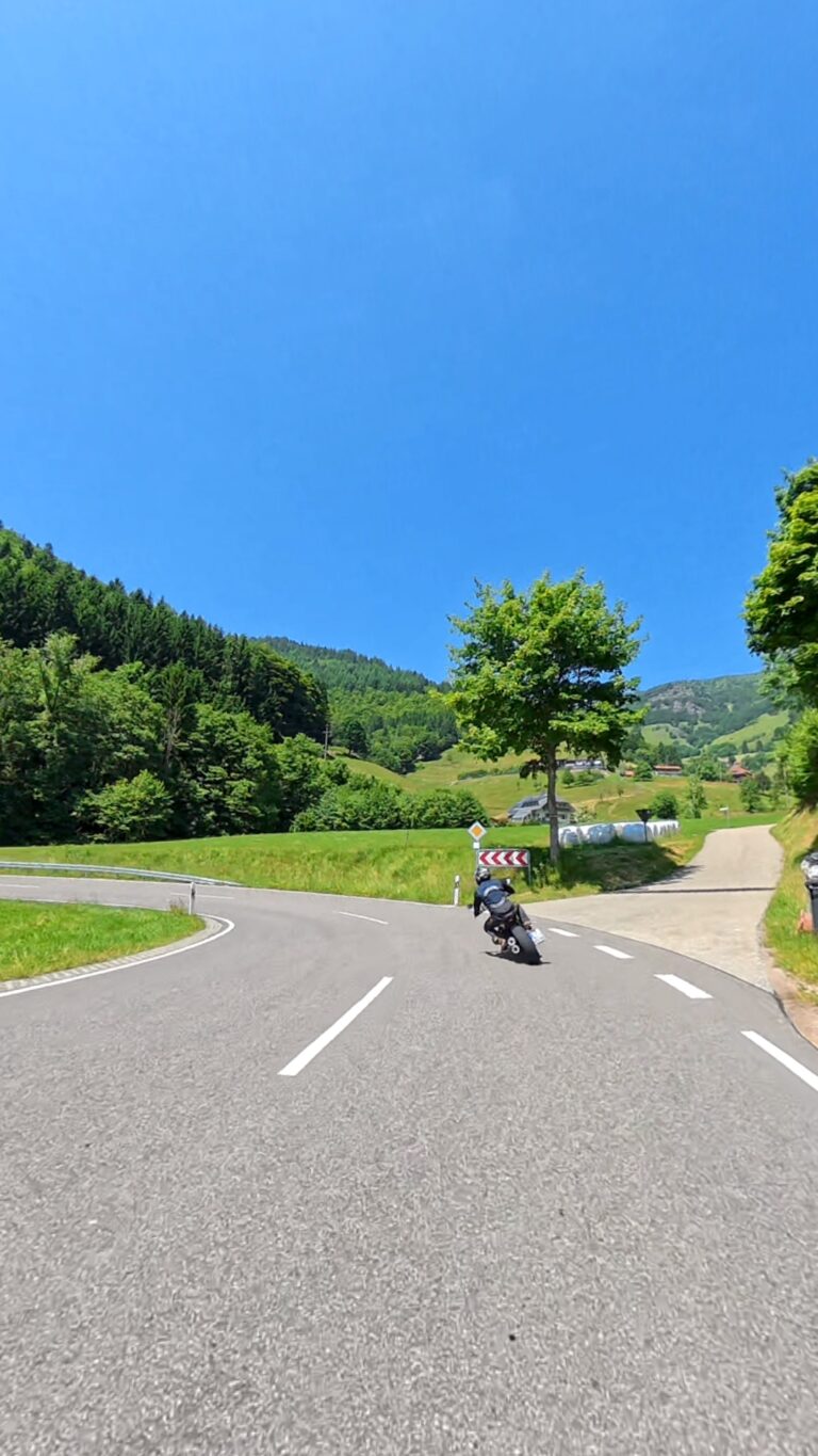 schwarzwald-motrorradfahrer